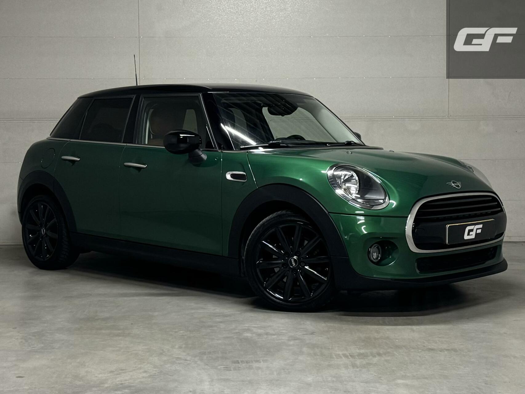 MINI Cooper Mini 1.5 Luxery Leer CarPlay Navi Cruise NAP