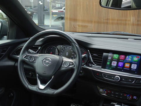 Opel Insignia Sports Tourer 2.0 Turbo 260PK 4x4 / OPC Line / Brembo / BOSE / LED