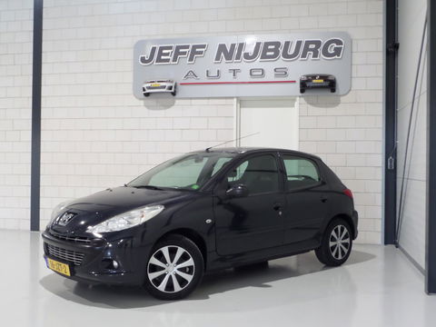 Peugeot 206+ 1.4 XS "Origineel NL!" Trekhaak Airco Cruise-control Elektrische ramen, van 3e eigenaar in zeer nette staat!