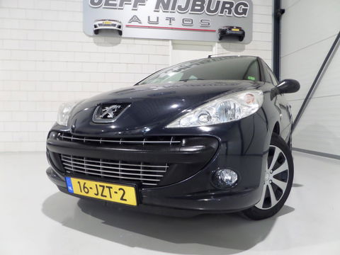 Peugeot 206+ 1.4 XS "Origineel NL!" Trekhaak Airco Cruise-control Elektrische ramen, van 3e eigenaar in zeer nette staat!
