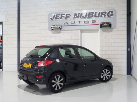 Peugeot 206+ 1.4 XS "Origineel NL!" Trekhaak Airco Cruise-control Elektrische ramen, van 3e eigenaar in zeer nette staat!