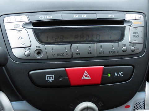 Peugeot 107 1.0 Active 5-DEURS NIEUWE MODEL| AIRCO | LED | NIEUWE APK |