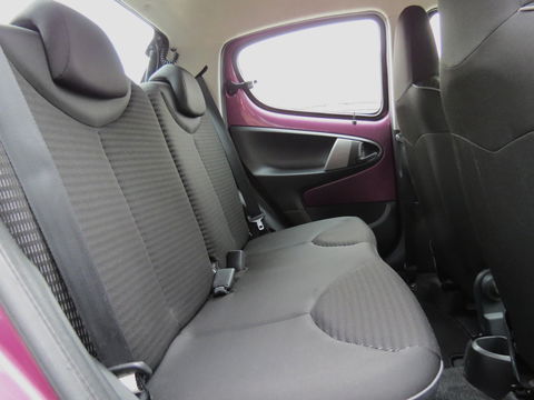 Peugeot 107 1.0 Active 5-DEURS NIEUWE MODEL| AIRCO | LED | NIEUWE APK |