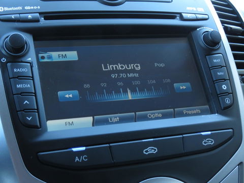 Hyundai ix20 1.6i 125PK i-Magine 1e EIGENAAR | TREKHAAK | DEALER ONDERHOUDEN | PARKEERSENSORS | NAVI | CAMERA | AIRCO |