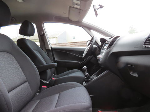 Hyundai ix20 1.6i 125PK i-Magine 1e EIGENAAR | TREKHAAK | DEALER ONDERHOUDEN | PARKEERSENSORS | NAVI | CAMERA | AIRCO |
