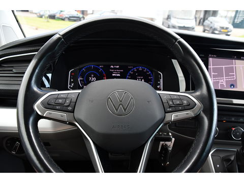 Volkswagen Transporter 2.0 TDI L2H1 30 DC Bulli Virtual, Adaptieve Cruise, Carplay, LED, Stoelverwarming, 199PK, Automaat, Sensoren, 2 x Schuifdeur, UNIEK!