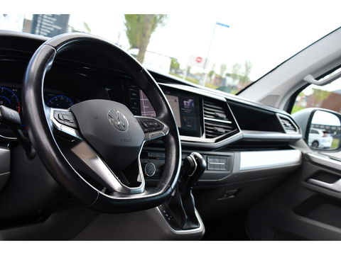 Volkswagen Transporter 2.0 TDI L2H1 30 DC Bulli Virtual, Adaptieve Cruise, Carplay, LED, Stoelverwarming, 199PK, Automaat, Sensoren, 2 x Schuifdeur, UNIEK!