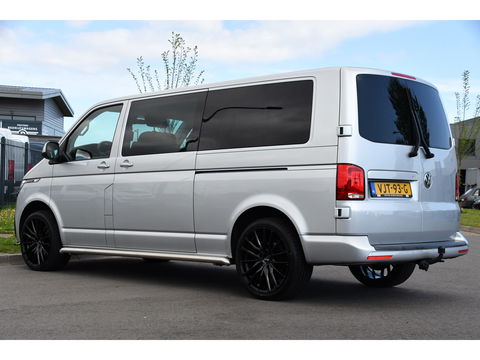 Volkswagen Transporter 2.0 TDI L2H1 30 DC Bulli Virtual, Adaptieve Cruise, Carplay, LED, Stoelverwarming, 199PK, Automaat, Sensoren, 2 x Schuifdeur, UNIEK!