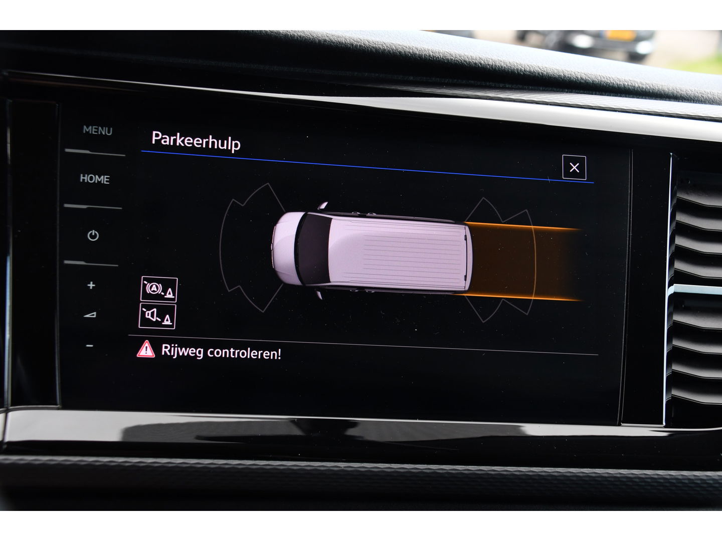 Volkswagen Transporter 2.0 TDI L2H1 30 DC Bulli Virtual, Adaptieve Cruise, Carplay, LED, Stoelverwarming, 199PK, Automaat, Sensoren, 2 x Schuifdeur, UNIEK!