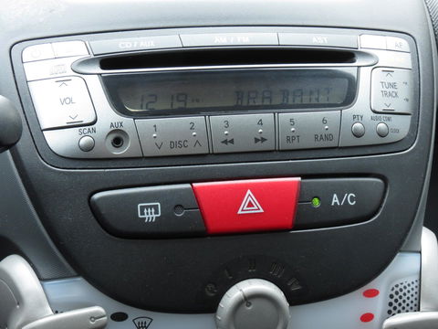 Toyota Aygo 1.0-12V Now| AIRCO | 5-DEURS | NAP | ELEK RAMEN |