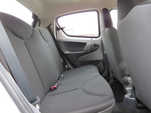 Toyota Aygo 1.0-12V Now| AIRCO | 5-DEURS | NAP | ELEK RAMEN |