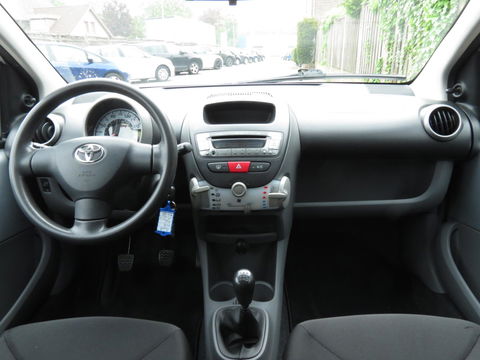 Toyota Aygo 1.0-12V Now| AIRCO | 5-DEURS | NAP | ELEK RAMEN |