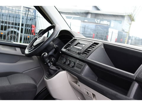 Volkswagen Transporter 2.0 TDI L2H1 DC PB Edition Cruise, Sensoren, Airco, 102PK Trekhaak, Dubbel Cabine, Uniek!