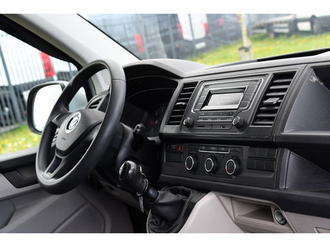 Volkswagen Transporter 2.0 TDI L2H1 DC PB Edition Cruise, Sensoren, Airco, 102PK Trekhaak, Dubbel Cabine, Uniek!