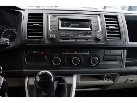 Volkswagen Transporter 2.0 TDI L2H1 DC PB Edition Cruise, Sensoren, Airco, 102PK Trekhaak, Dubbel Cabine, Uniek!