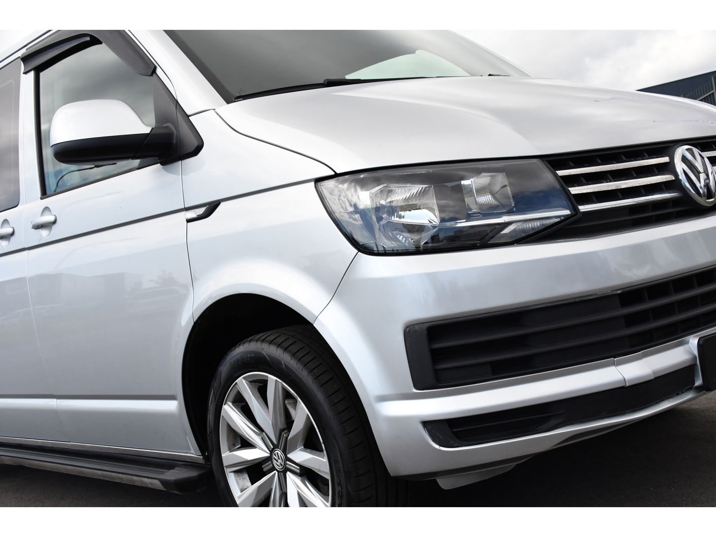 Volkswagen Transporter 2.0 TDI L2H1 DC PB Edition Cruise, Sensoren, Airco, 102PK Trekhaak, Dubbel Cabine, Uniek!