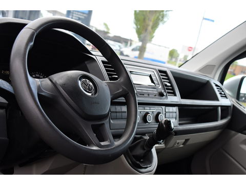 Volkswagen Transporter 2.0 TDI L2H1 DC PB Edition Cruise, Sensoren, Airco, 102PK Trekhaak, Dubbel Cabine, Uniek!