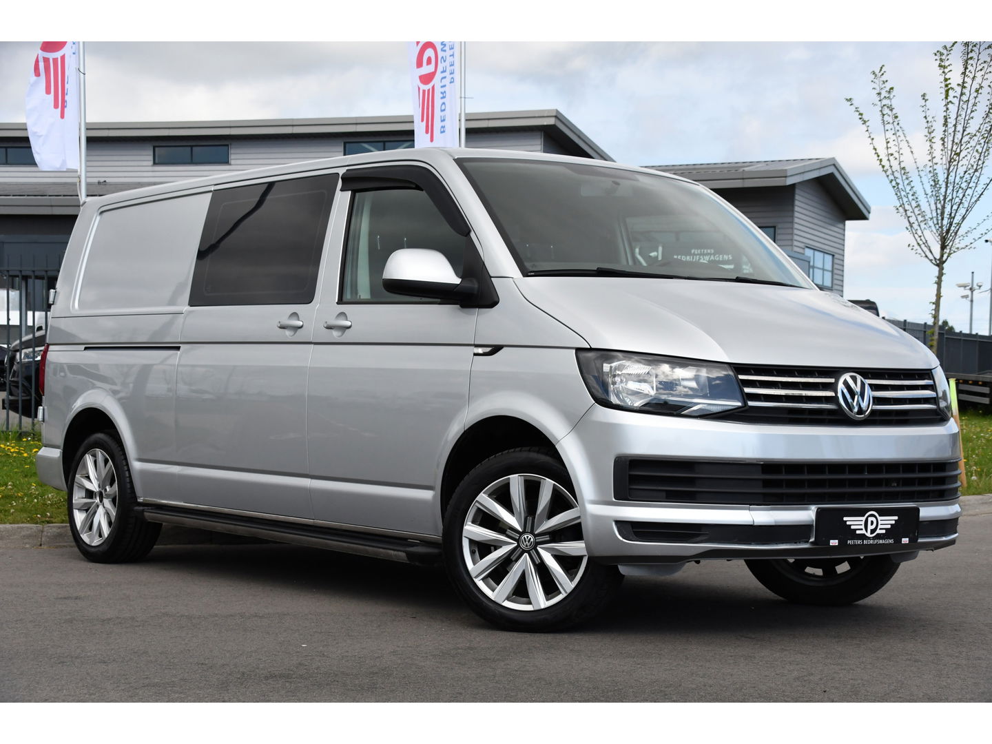 Volkswagen Transporter 2.0 TDI L2H1 DC PB Edition Cruise, Sensoren, Airco, 102PK Trekhaak, Dubbel Cabine, Uniek!