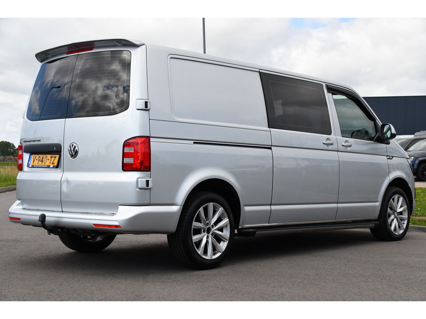 Volkswagen Transporter 2.0 TDI L2H1 DC PB Edition Cruise, Sensoren, Airco, 102PK Trekhaak, Dubbel Cabine, Uniek!