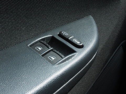 Škoda Fabia Combi 1.4-16V Spirit | AIRCO IJSKOUD | ALL-SEASON BANDEN | RUIME KOFFERBAK |