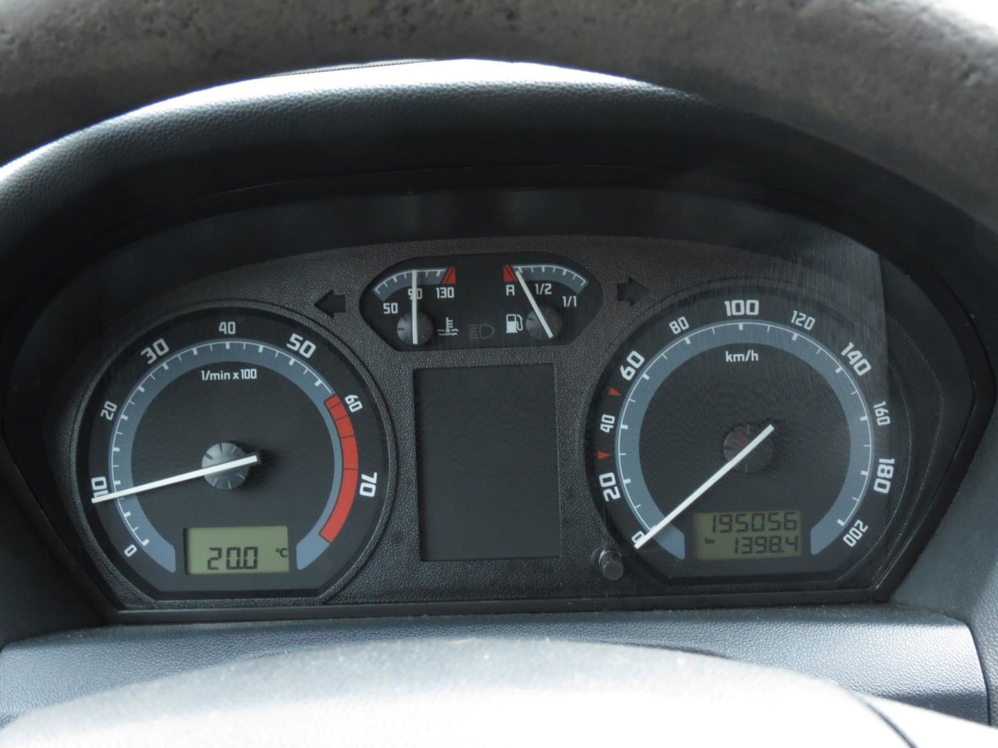Škoda Fabia Combi 1.4-16V Spirit | AIRCO IJSKOUD | ALL-SEASON BANDEN | RUIME KOFFERBAK |