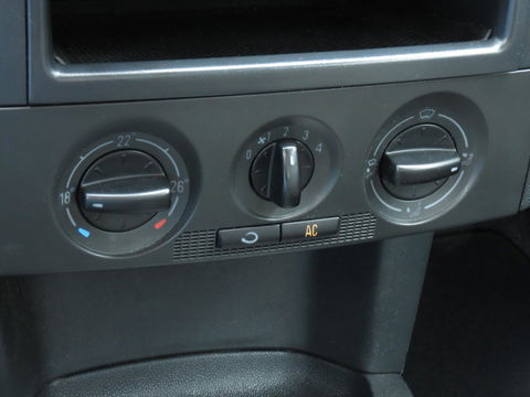 Škoda Fabia Combi 1.4-16V Spirit | AIRCO IJSKOUD | ALL-SEASON BANDEN | RUIME KOFFERBAK |