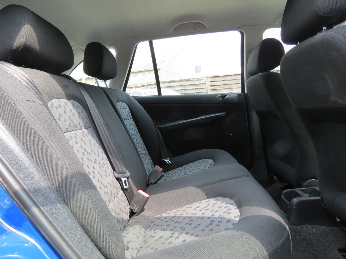Škoda Fabia Combi 1.4-16V Spirit | AIRCO IJSKOUD | ALL-SEASON BANDEN | RUIME KOFFERBAK |