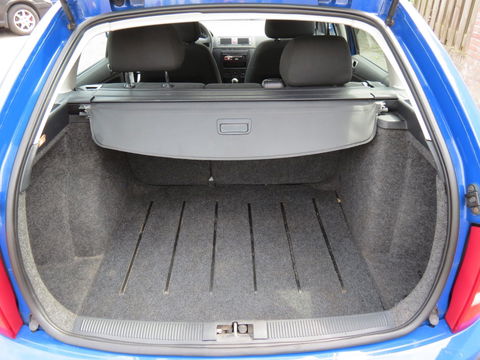 Škoda Fabia Combi 1.4-16V Spirit | AIRCO IJSKOUD | ALL-SEASON BANDEN | RUIME KOFFERBAK |