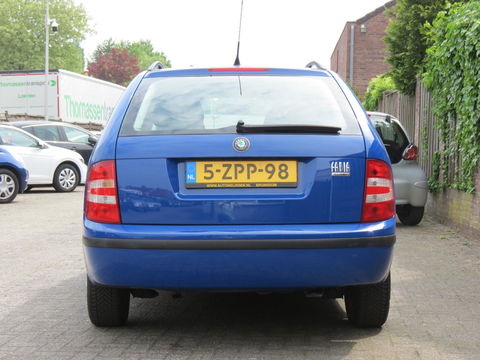 Škoda Fabia Combi 1.4-16V Spirit | AIRCO IJSKOUD | ALL-SEASON BANDEN | RUIME KOFFERBAK |