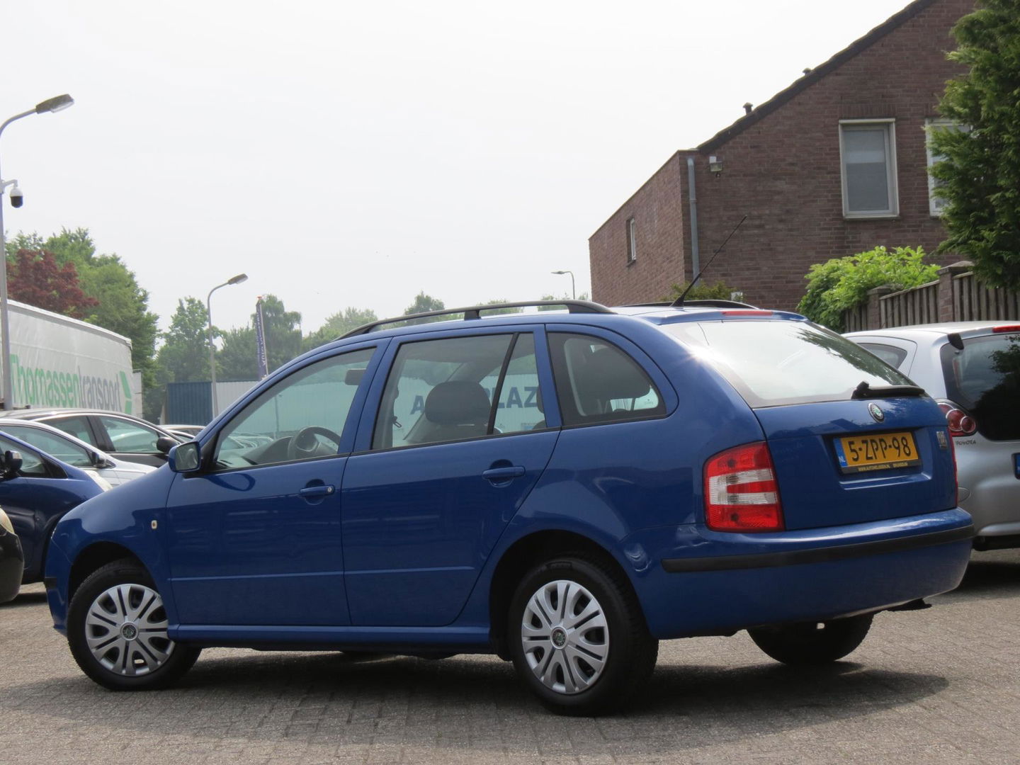 Škoda Fabia Combi 1.4-16V Spirit | AIRCO IJSKOUD | ALL-SEASON BANDEN | RUIME KOFFERBAK |