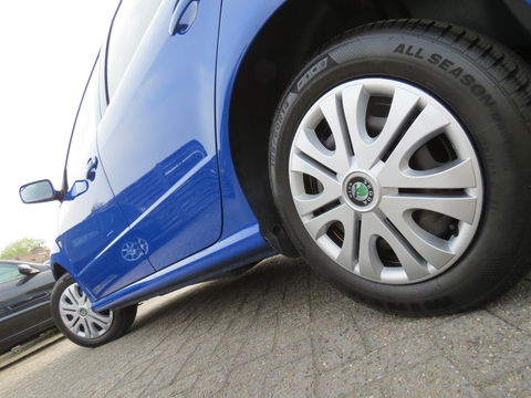 Škoda Fabia Combi 1.4-16V Spirit | AIRCO IJSKOUD | ALL-SEASON BANDEN | RUIME KOFFERBAK |