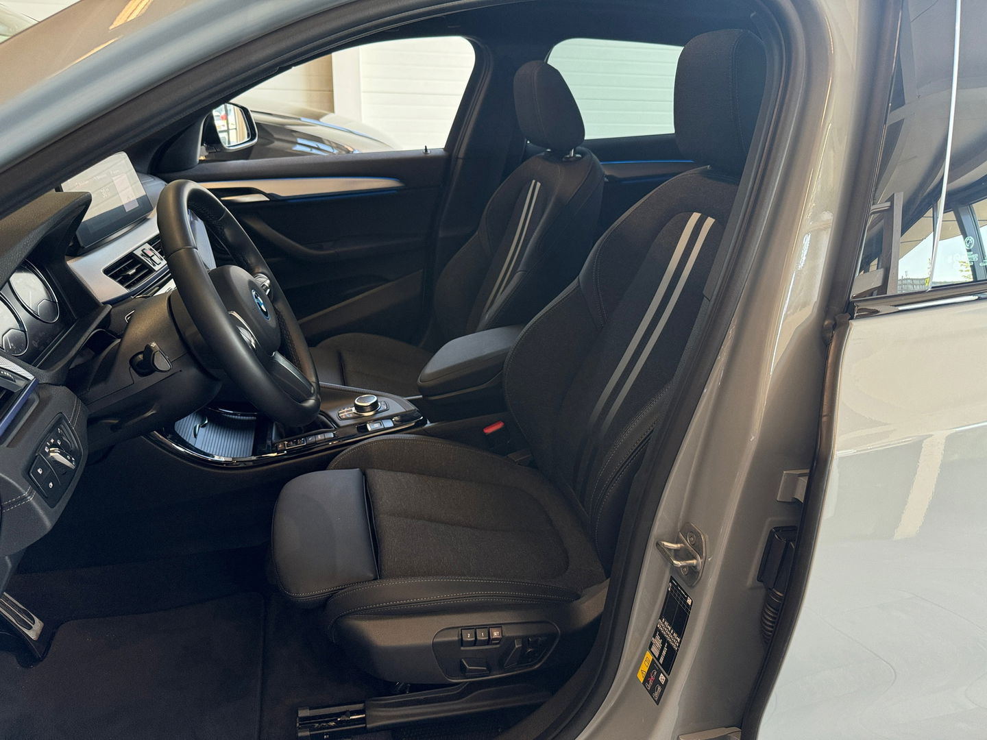 BMW X2 XDrive25e M Sport|Pano|Keyless|Sfeer|HuD|Memory|VOL