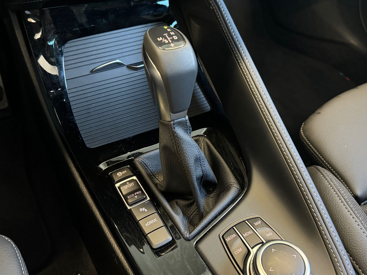 BMW X2 XDrive25e M Sport|Pano|Keyless|Sfeer|HuD|Memory|VOL