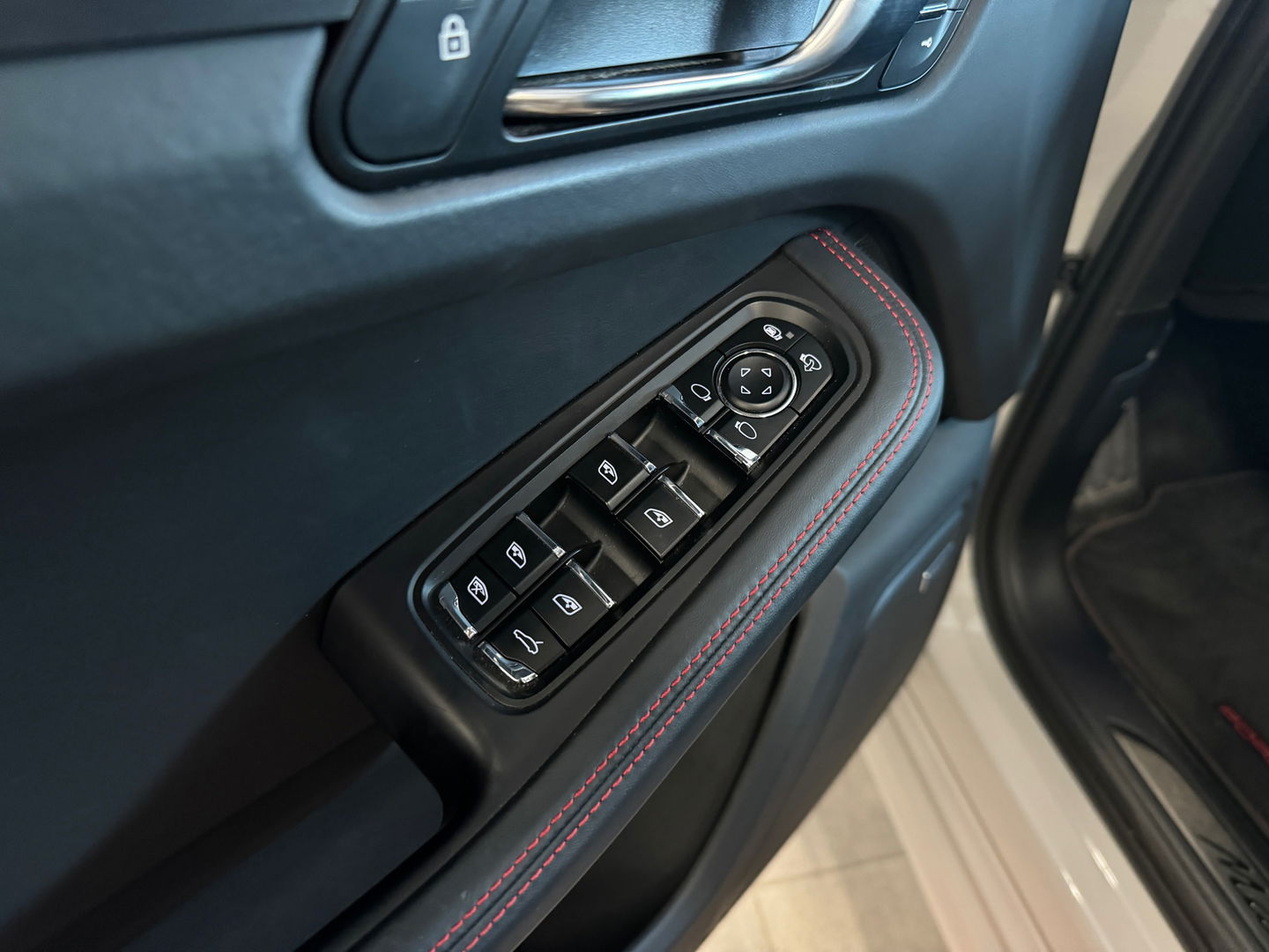 Porsche Macan 2.9 GTS Pano|Sportdesign|Chrono|Luchtv|Trekhaak