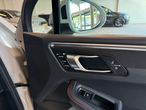 Porsche Macan 2.9 GTS Pano|Sportdesign|Chrono|Luchtv|Trekhaak
