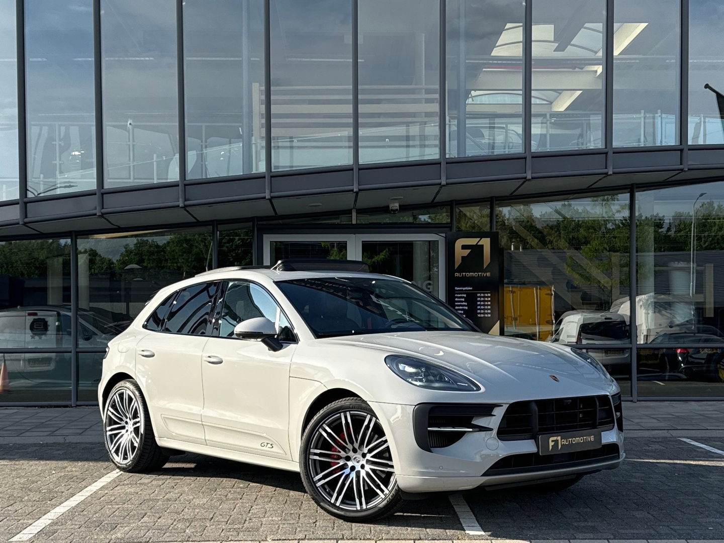 Porsche Macan 2.9 GTS Pano|Sportdesign|Chrono|Luchtv|Trekhaak