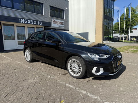 Audi A3 Sportback 35 TFSI S edition trekhaak l stoel verwarming l automaat l 150pk