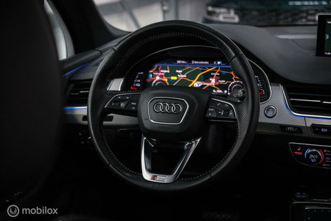 Audi Q7 3.0 TDI e-tron quattro S-Line 373 pk | Luchtvering | Rijklaarprijs | Daytona Grijs | Plug in hybrid | NL auto NAP |