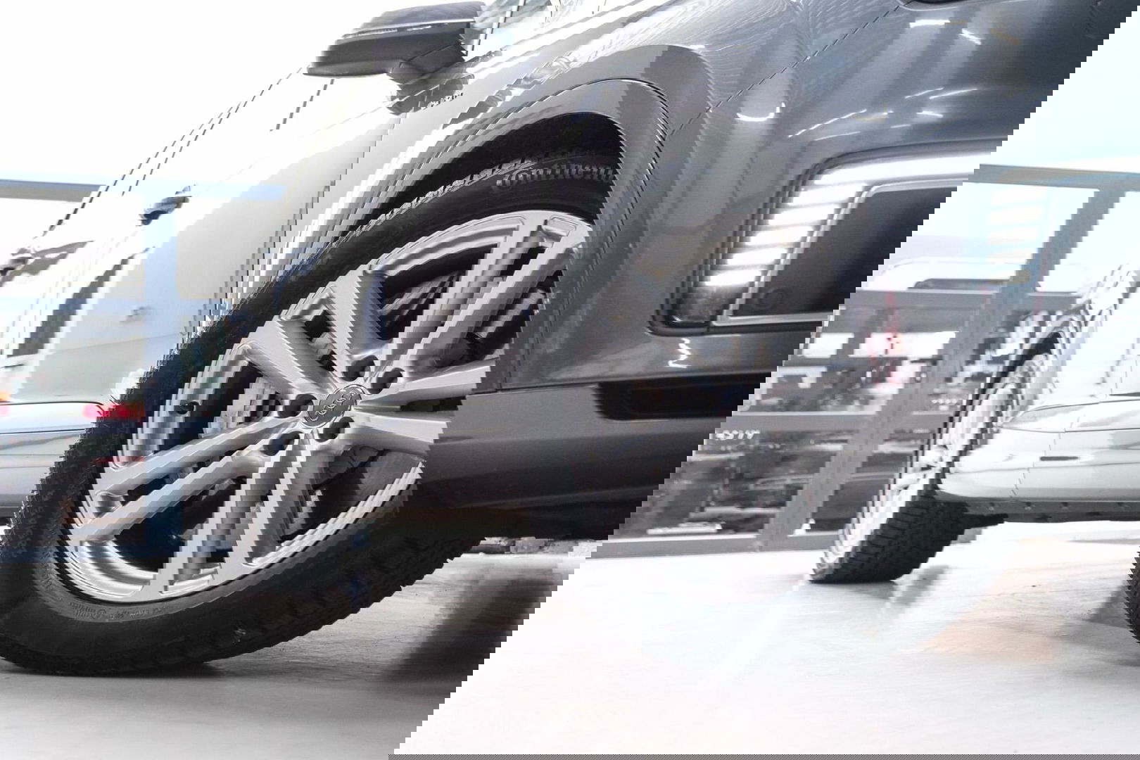 Audi Q7 3.0 TDI e-tron quattro S-Line 373 pk | Luchtvering | Rijklaarprijs | Daytona Grijs | Plug in hybrid | NL auto NAP |