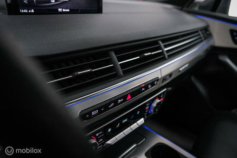 Audi Q7 3.0 TDI e-tron quattro S-Line 373 pk | Luchtvering | Rijklaarprijs | Daytona Grijs | Plug in hybrid | NL auto NAP |