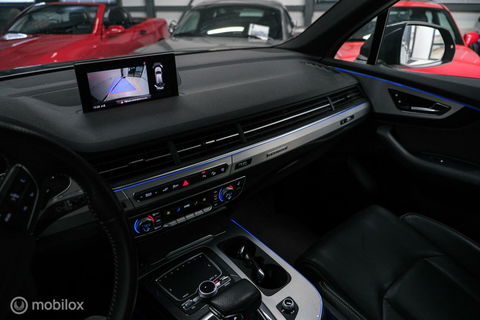 Audi Q7 3.0 TDI e-tron quattro S-Line 373 pk | Luchtvering | Rijklaarprijs | Daytona Grijs | Plug in hybrid | NL auto NAP |