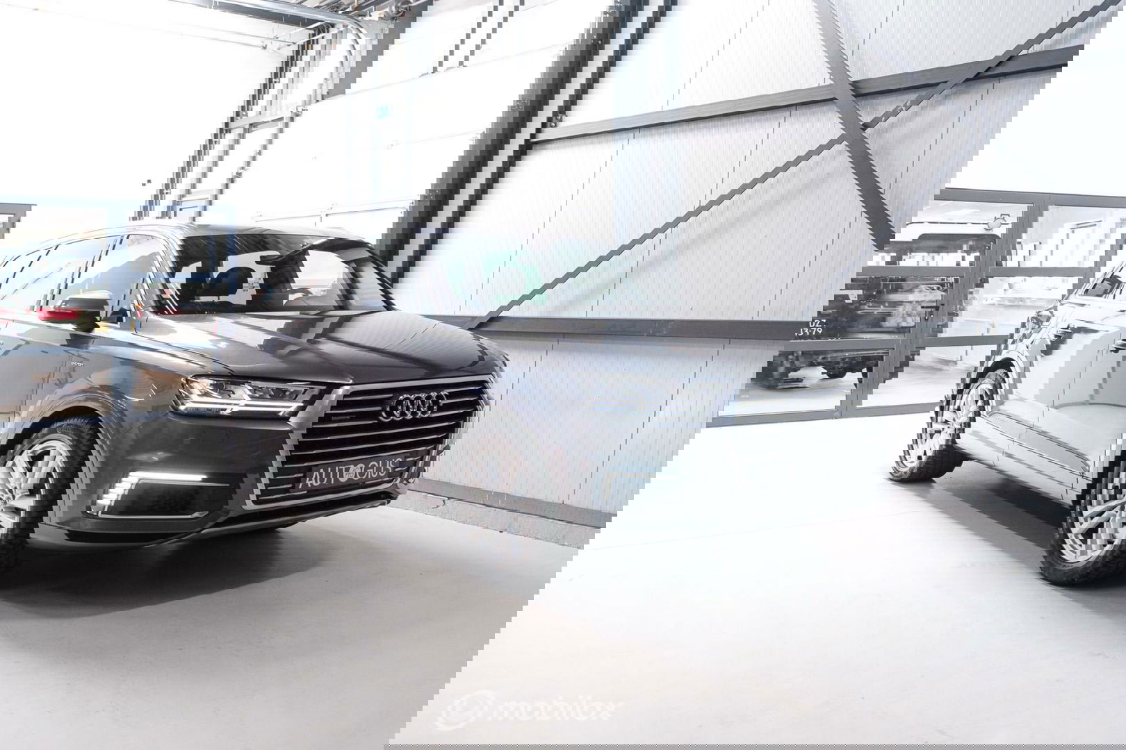 Audi Q7 3.0 TDI e-tron quattro S-Line 373 pk | Luchtvering | Rijklaarprijs | Daytona Grijs | Plug in hybrid | NL auto NAP |