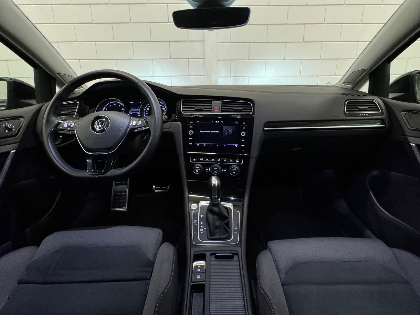 Volkswagen Golf 1.5 TSI Highline R Line Camera|Massage|Dynaudio