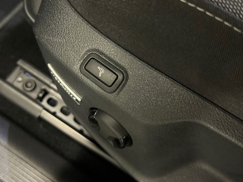 Volkswagen Golf 1.5 TSI Highline R Line Camera|Massage|Dynaudio