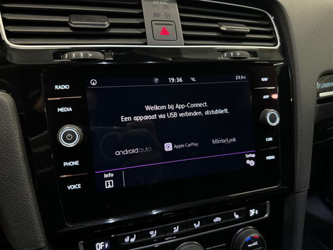 Volkswagen Golf 1.5 TSI Highline R Line Camera|Massage|Dynaudio