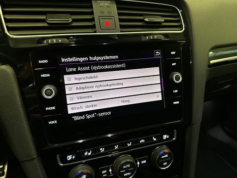 Volkswagen Golf 1.5 TSI Highline R Line Camera|Massage|Dynaudio