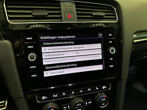 Volkswagen Golf 1.5 TSI Highline R Line Camera|Massage|Dynaudio