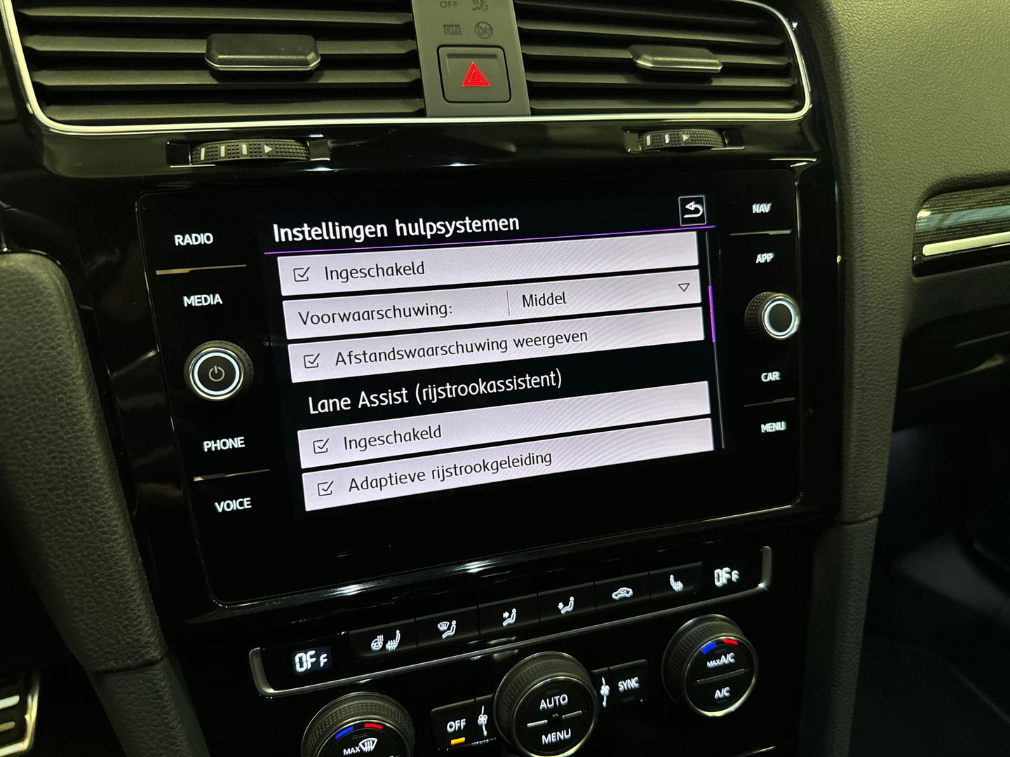 Volkswagen Golf 1.5 TSI Highline R Line Camera|Massage|Dynaudio
