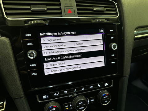 Volkswagen Golf 1.5 TSI Highline R Line Camera|Massage|Dynaudio