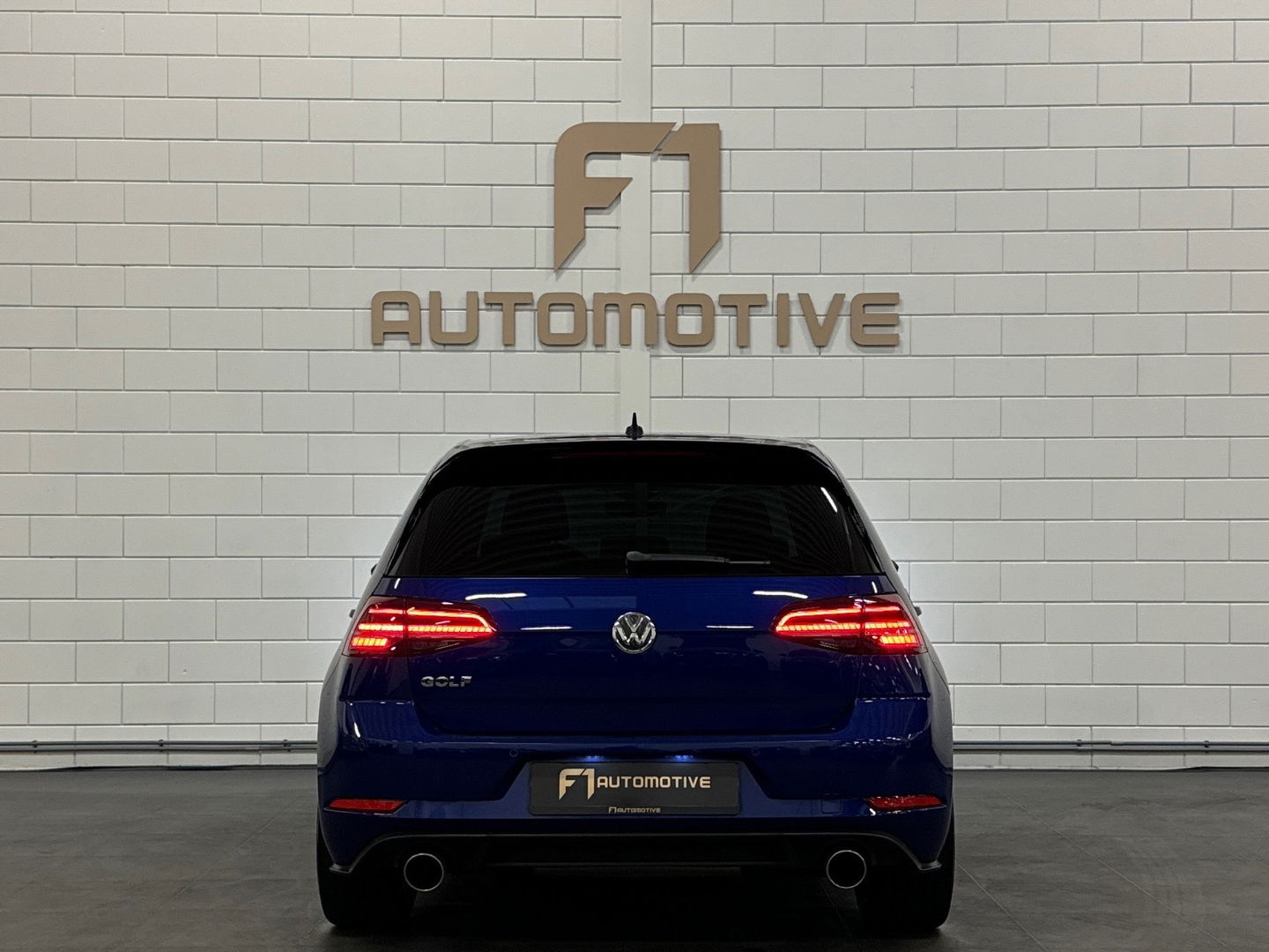 Volkswagen Golf 1.5 TSI Highline R Line Camera|Massage|Dynaudio